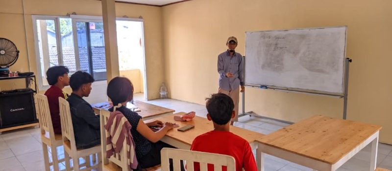 Pembelajaran Matematika di PKBM: Membangun Kemampuan Numerik, Logika, dan Berpikir Kritis untuk Masa Depan